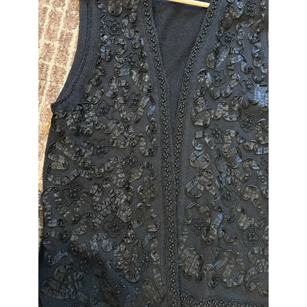 Vintage Fitting Image Black‎ Beaded Ribbon Vest Embroidered Vest Size 18/20 ✨